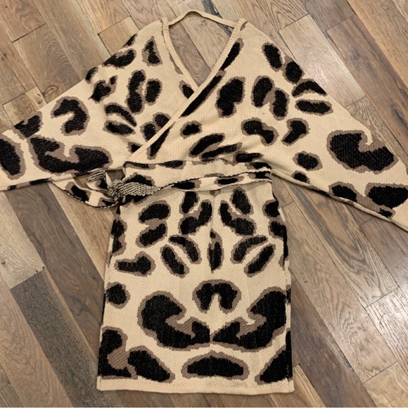 Cool Attitude Cameo Batwing Beige Animal Print Knit Dress Size XL - Picture 6 of 13